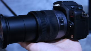Hands On Panasonic Lumix GH1 1080p HD Video Shootin' Micro Four Thirds Camera